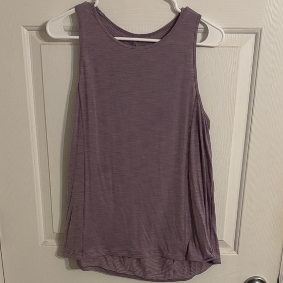 Lululemon Tank - Picture 1 of 3